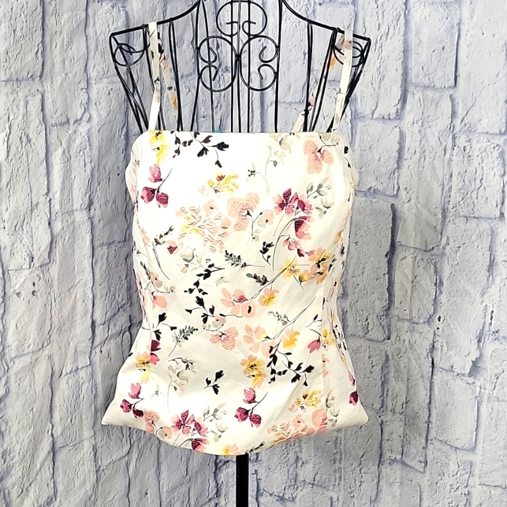 WHITE HOUSE BLACK MARKET Beaded and Embroidered Floral Blouse Large